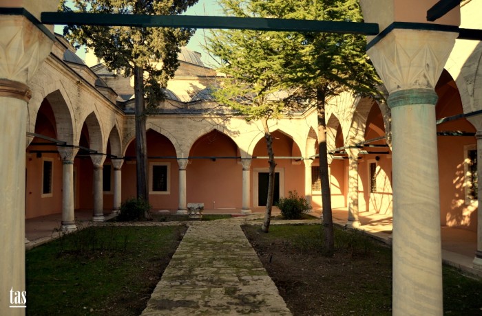 Hürrem Sultan: Güç, Hayır ve Strateji    